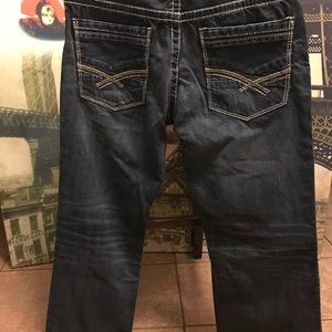 Men’s buckle jeans